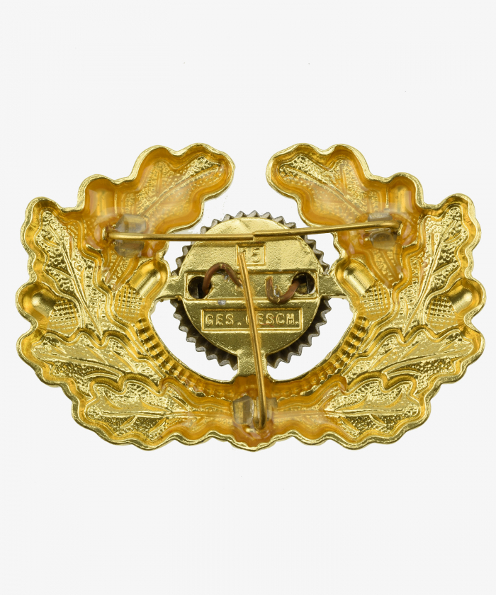 Wehrmacht peaked cap oak leaves in gold with cockade
